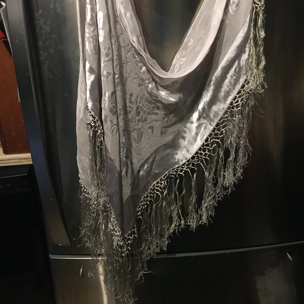 ❤️Echo Satin Shawl w/Fringe -380 $35 Or $30 w/offer